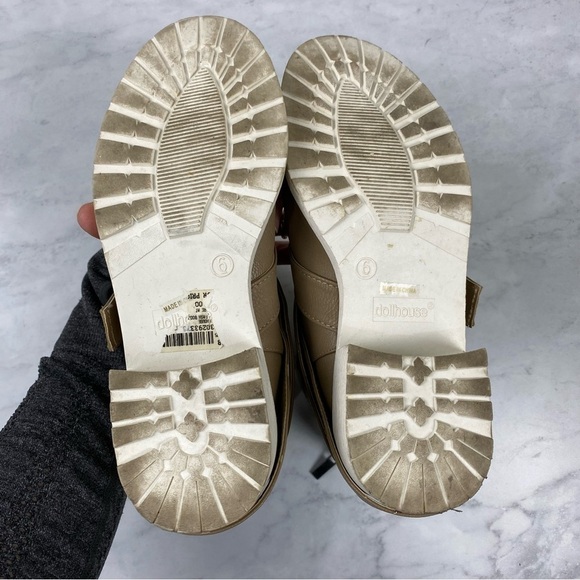 Dollhouse Women's Mummy Chunky Buckle Heeled Ankle Winter Boots Tan White Size 6 - Picture 6 of 7